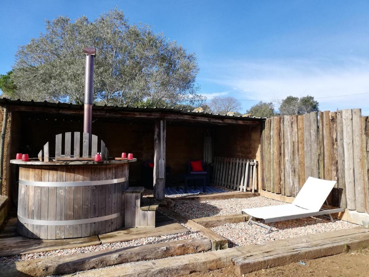 Allotjament i esmorzar Mas Del Llop Blanc - Dog Friendly Rural -