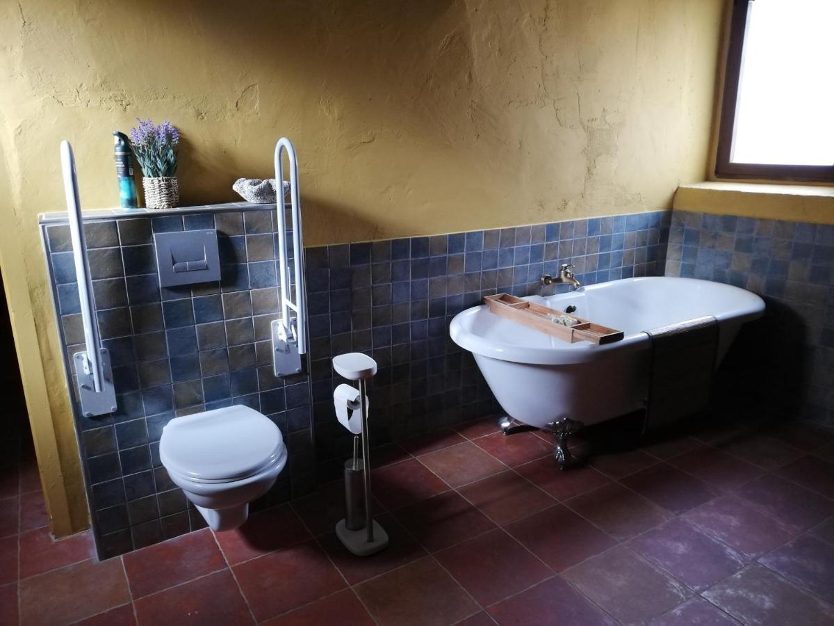 Mas Del Llop Blanc - Dog Friendly Rural - Allotjament i esmorzar