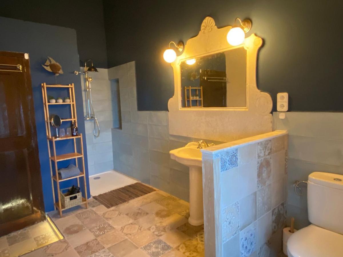 Allotjament i esmorzar Mas Del Llop Blanc - Dog Friendly Rural -